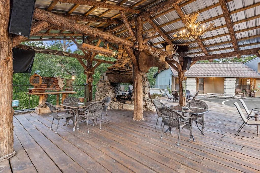 Stonegate Lodge 2 Queen Beds Fast Wifi 50" Tv Salt Water Pool Room #207 Eureka Springs Bagian luar foto